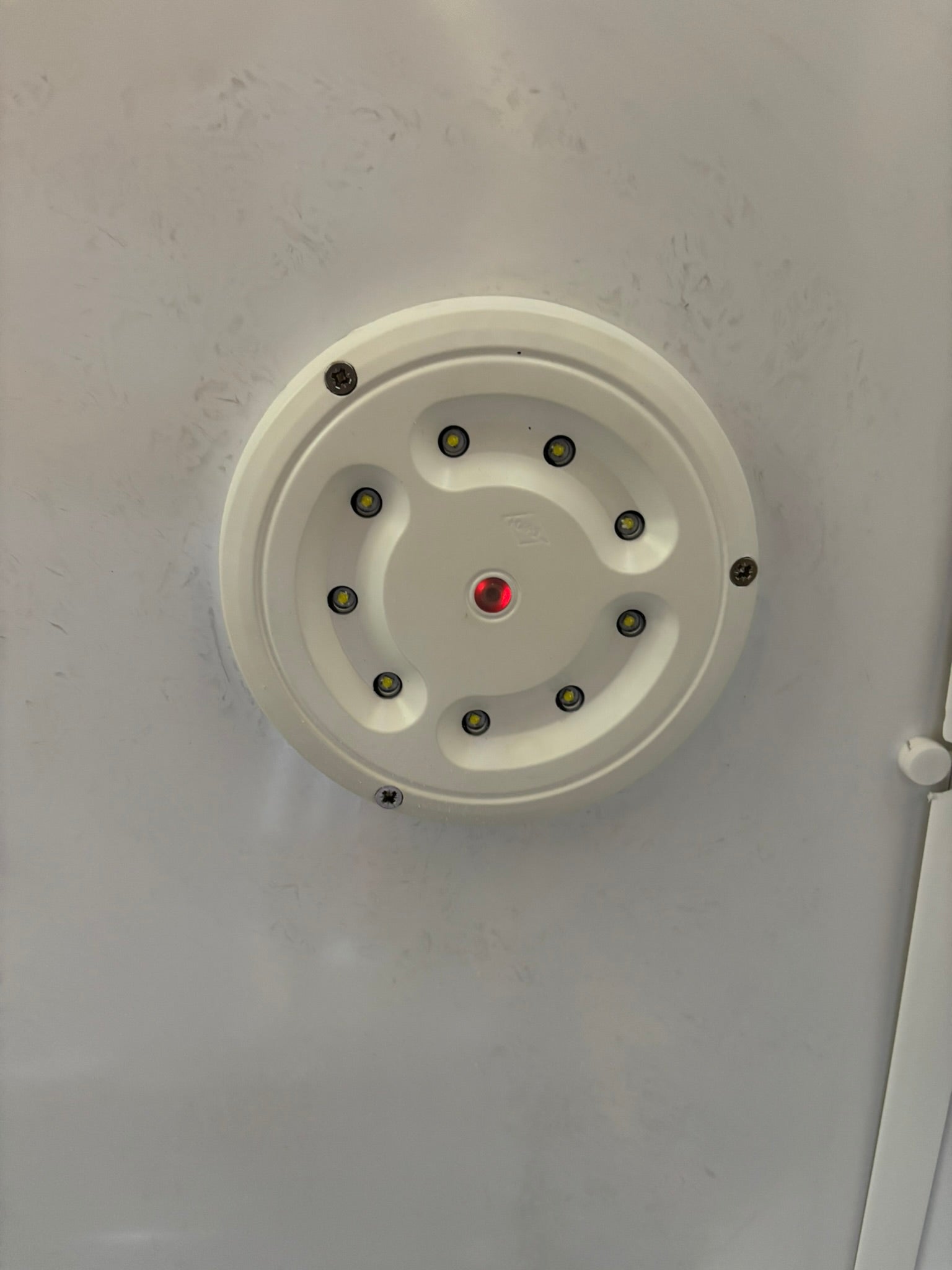 LWD2760 Round Led Lamp With Switch - Euromotive Lighting & Signal