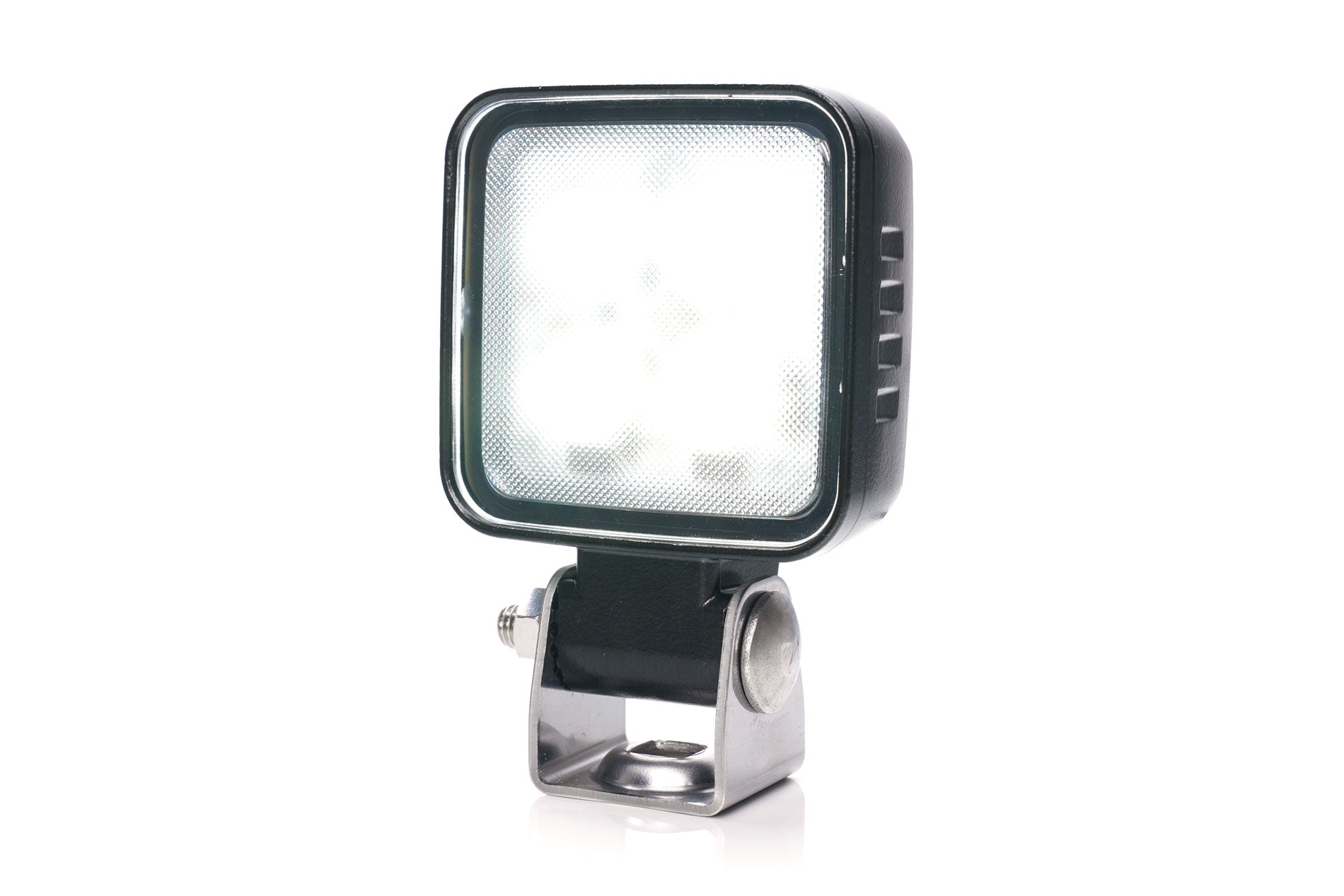 WAS EC2236 LED Work Lamp front view
WAS EC2236 LED Work Lamp mounted on tractor
WAS EC2236 LED Work Lamp side profile