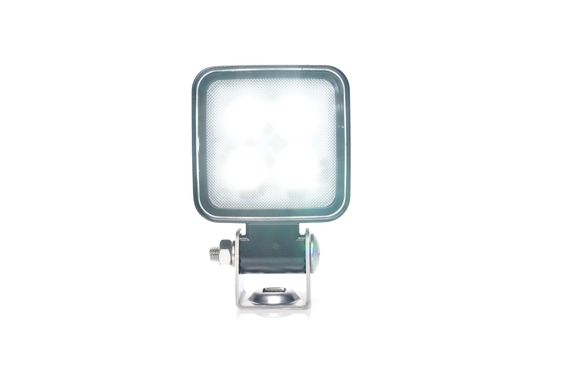 WAS 2238 LED Work Lamp front view

WAS 2238 LED Work Lamp mounted on tractor

WAS 2238 LED Work Lamp side profile
