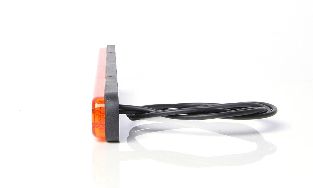 W115 LED EC824 Side position Slimline Flush 12 LED with Reflex Reflector - Euromotive Lighting & Signal