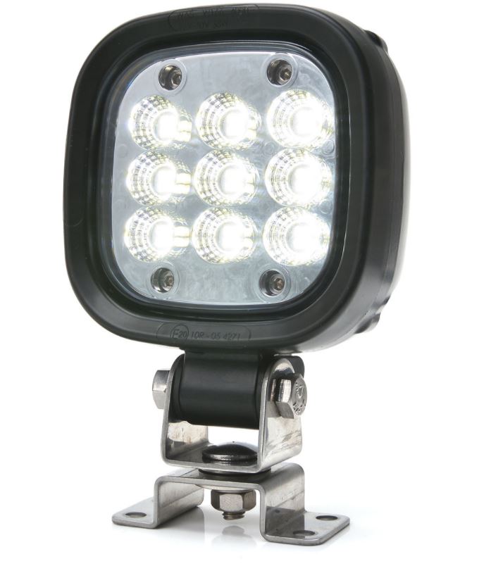 WAS EC1464 LED Work Lamp front view

WAS EC1464 LED Work Lamp mounted on tractor

WAS EC1464 LED Work Lamp side profile